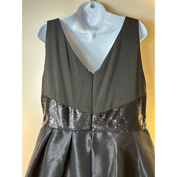 R&M RICHARDS Women’s Cocktail/Party Dress with Sequin Waistband / Size: 16 - Picture 9 of 11
